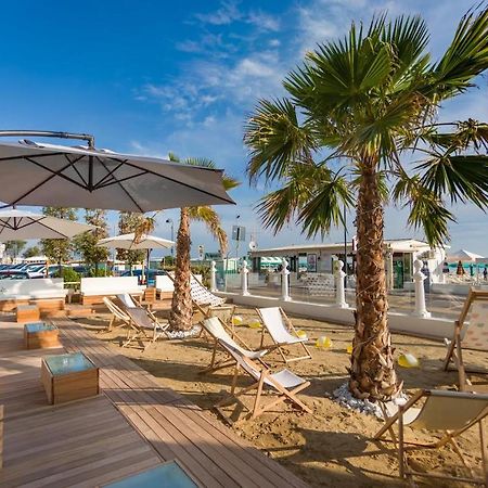 Miami Suite Hotel Bellaria – Igea Marina Kültér fotó
