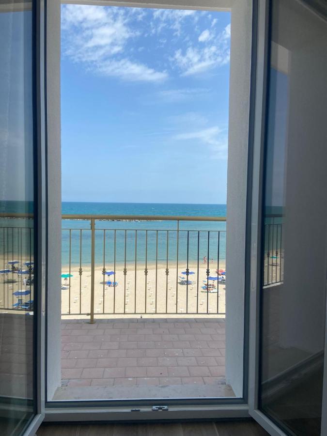 Miami Suite Hotel Bellaria – Igea Marina Kültér fotó