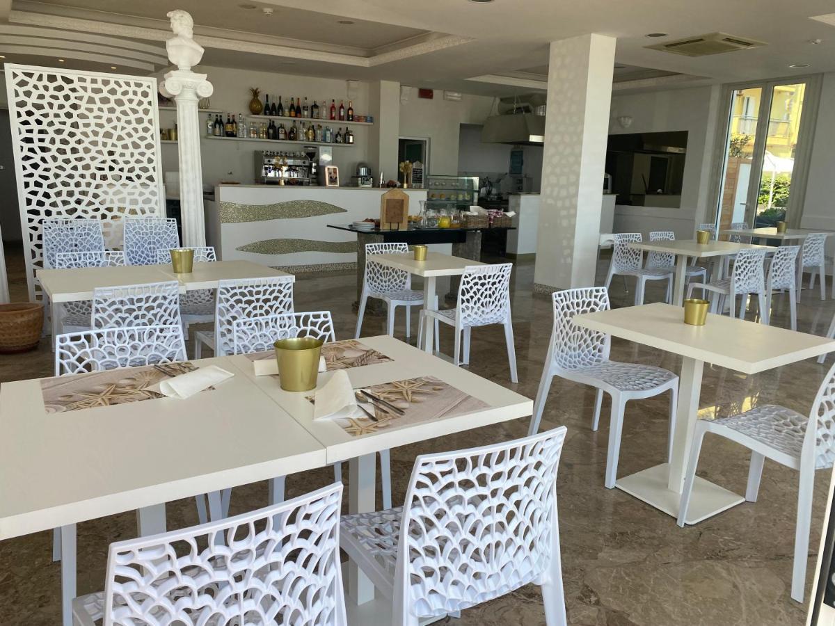Miami Suite Hotel Bellaria – Igea Marina Kültér fotó