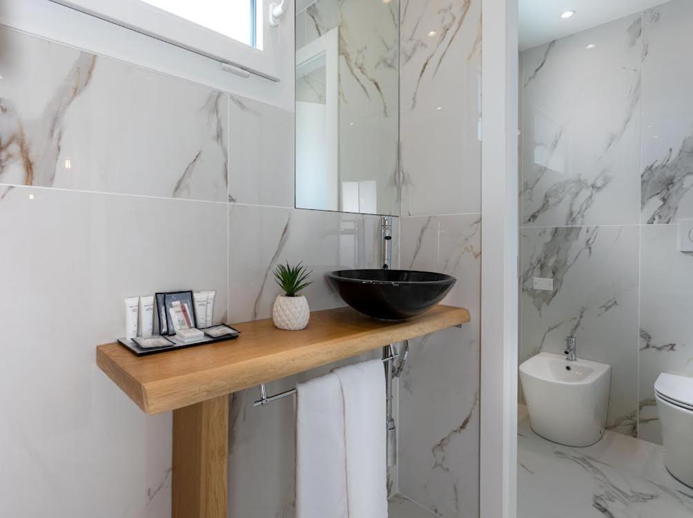 Miami Suite Hotel Bellaria – Igea Marina Kültér fotó
