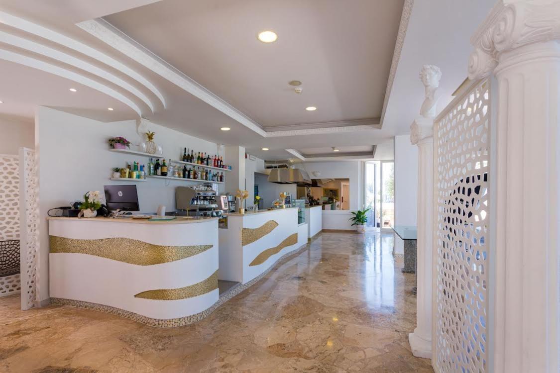 Miami Suite Hotel Bellaria – Igea Marina Kültér fotó