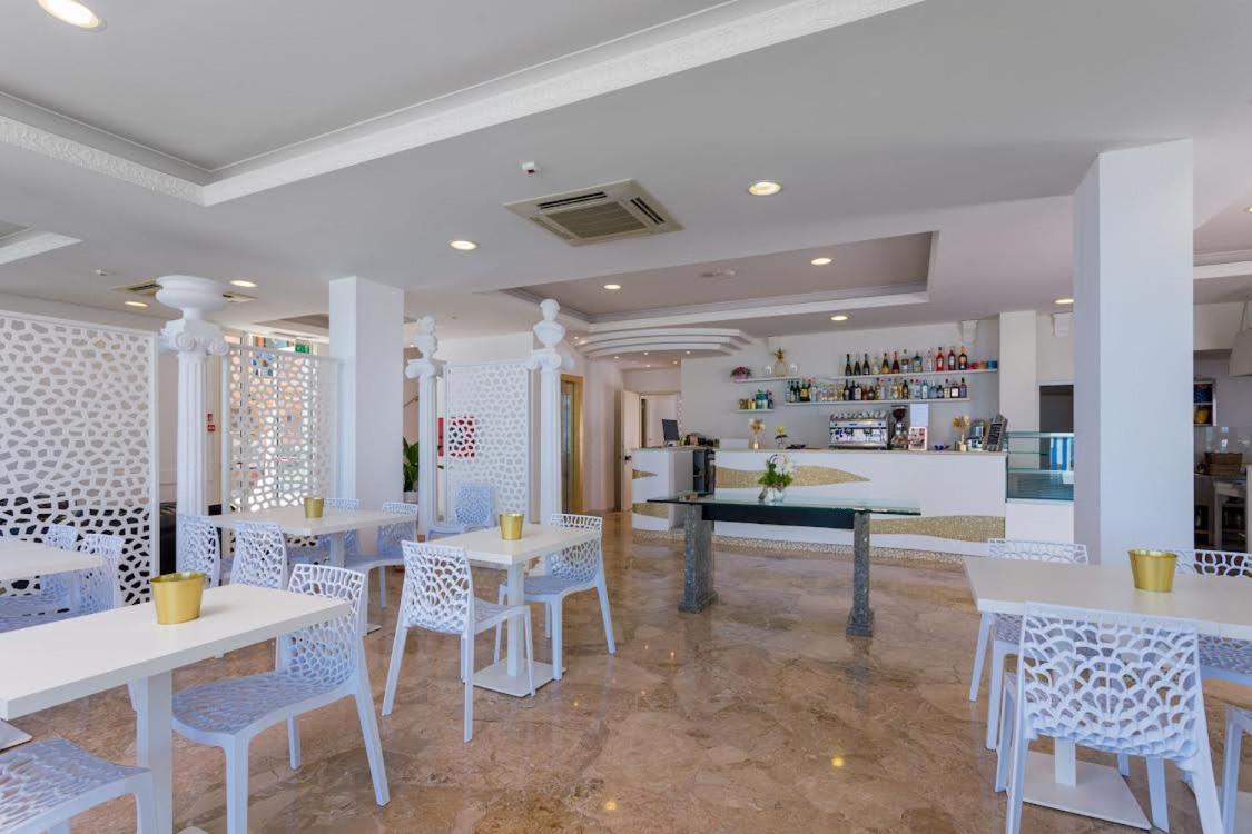 Miami Suite Hotel Bellaria – Igea Marina Kültér fotó