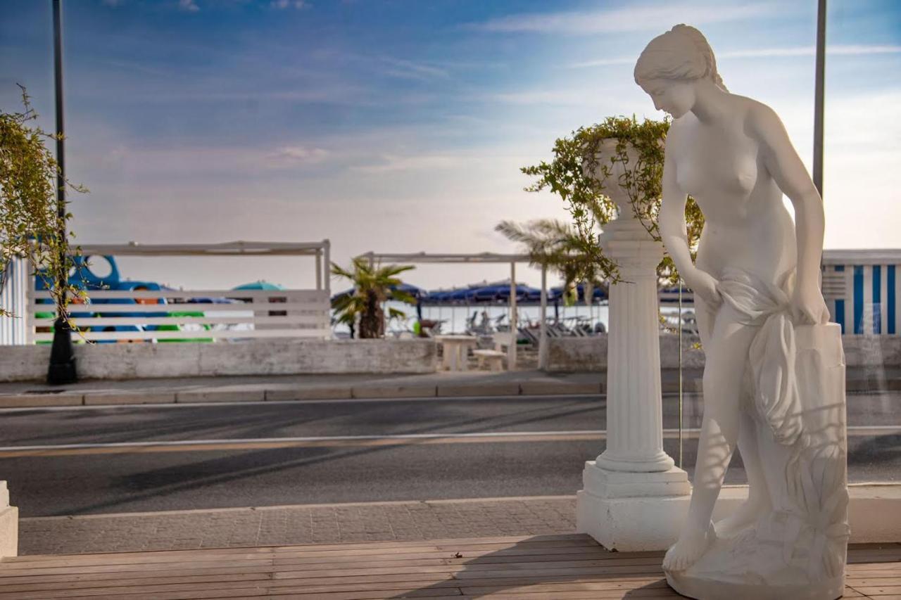 Miami Suite Hotel Bellaria – Igea Marina Kültér fotó
