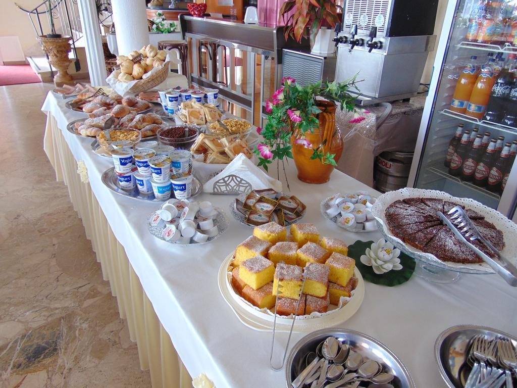 Miami Suite Hotel Bellaria – Igea Marina Kültér fotó